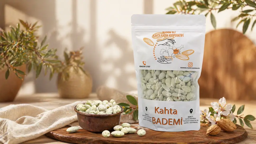 Fıstık Kaplamalı Kahta Badem - 1 Kg